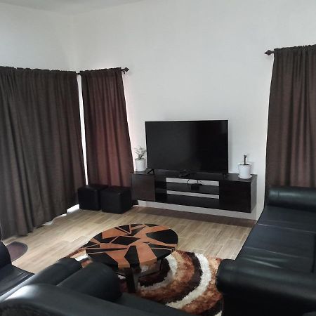 Samayra'S Apartment 나디 외부 사진